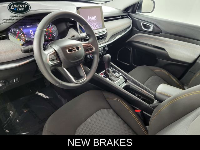 Used 2022 Jeep Compass Sport image 12