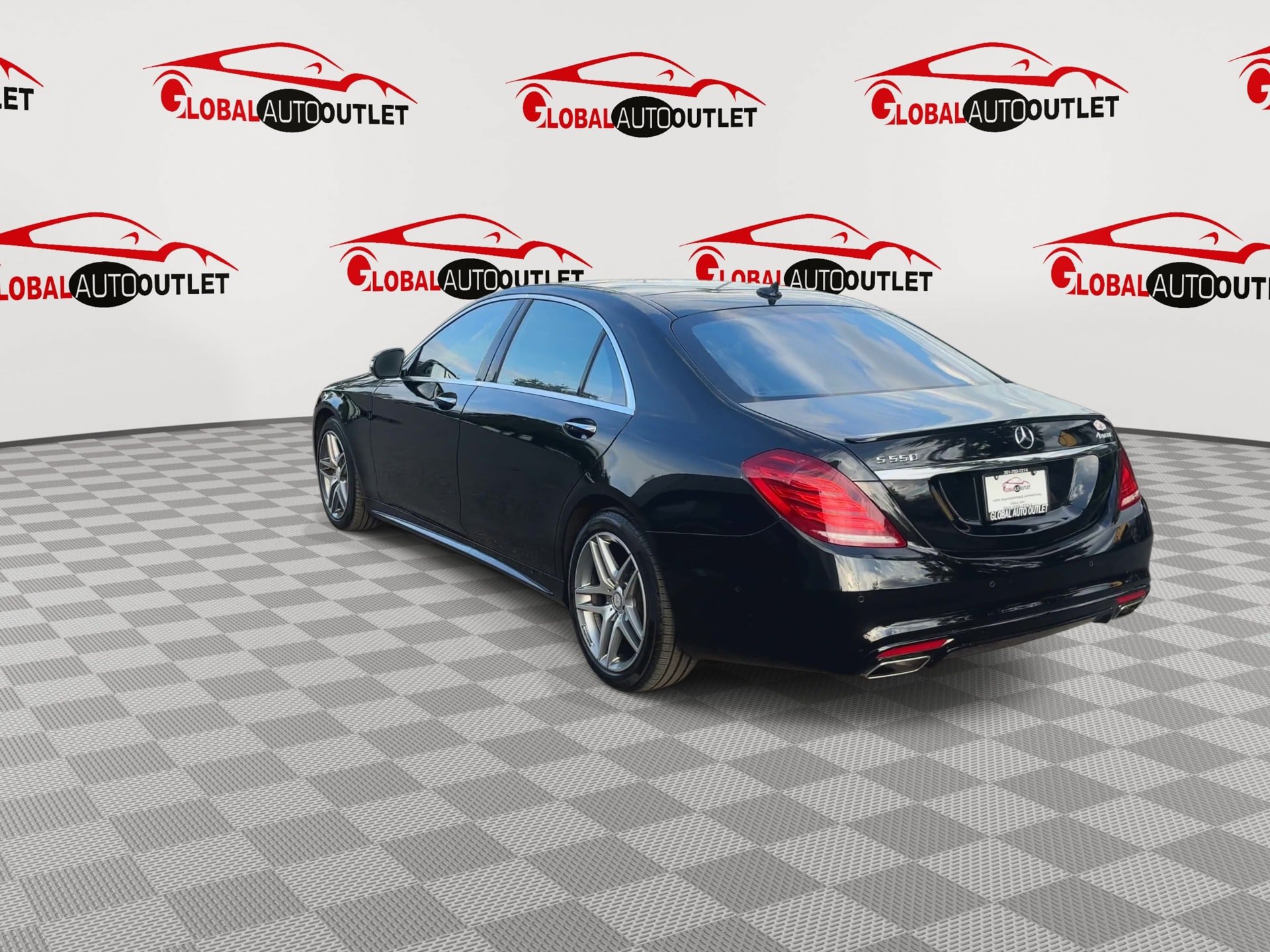 Used 2015 Mercedes-Benz S 550 4MATIC Sedan w/ Sport Package image 6