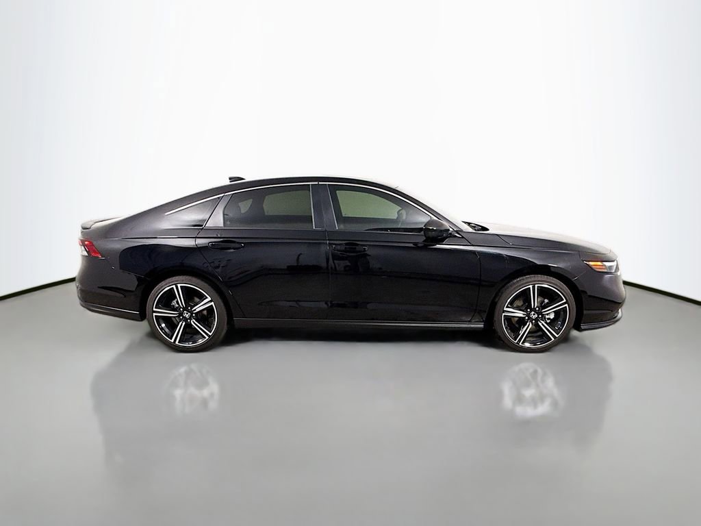 Used 2025 Honda Accord Sport image 8