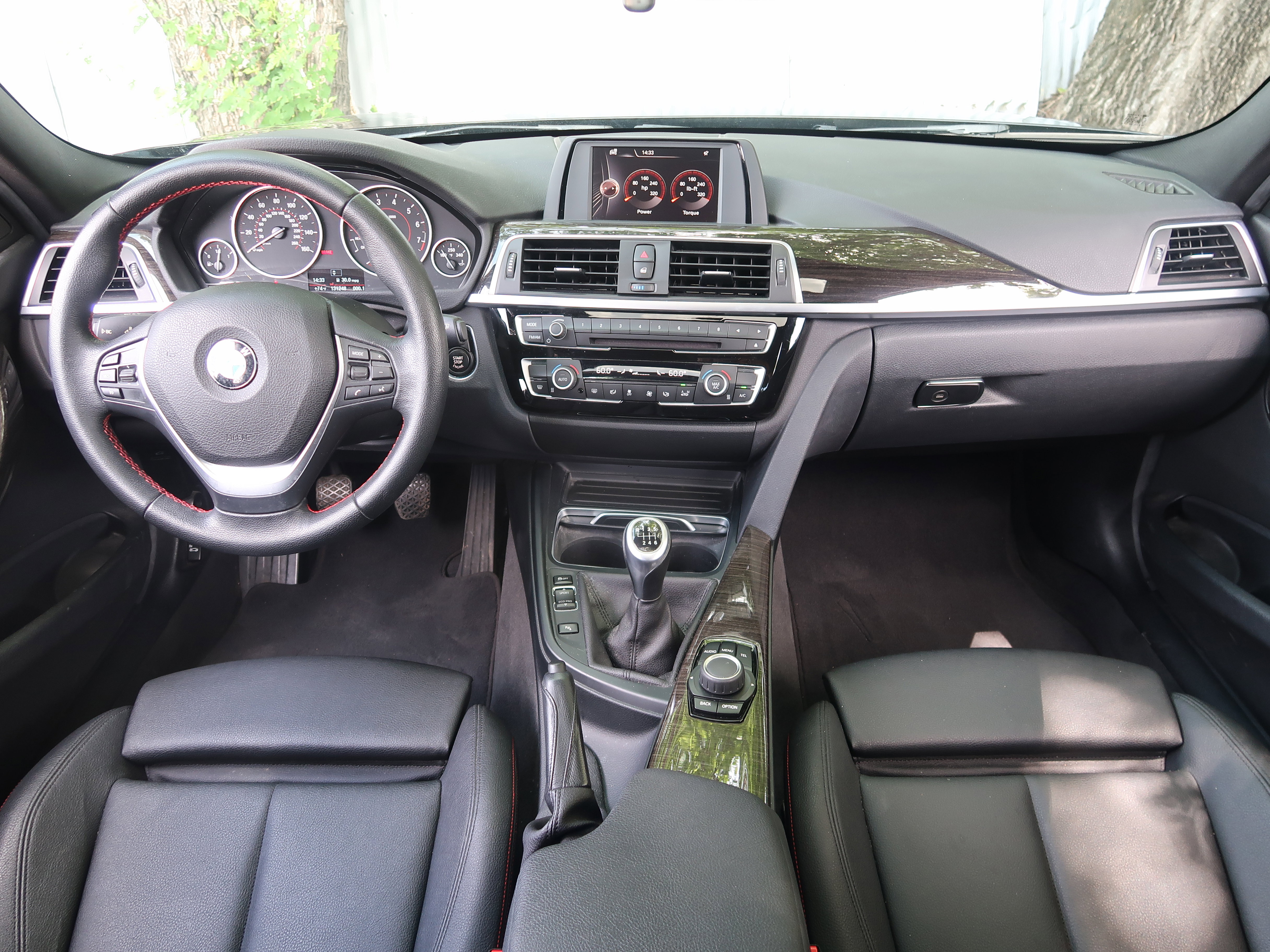 Used 2016 BMW 328i Sedan RWD image 11