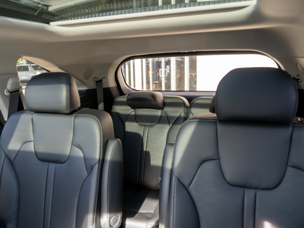 New 2026 Kia Sorento SX AWD/4WD image 13