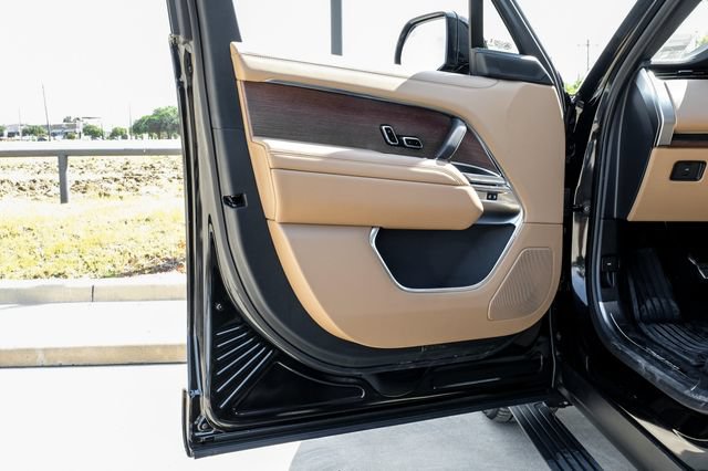 New 2027 Land Rover Range Rover Long Wheelbase SE AWD/4WD image 48