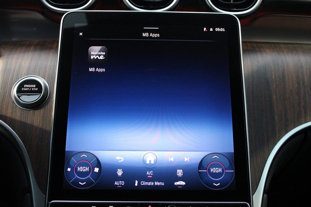 Used 2025 Mercedes-Benz GLC 350e 4MATIC image 22