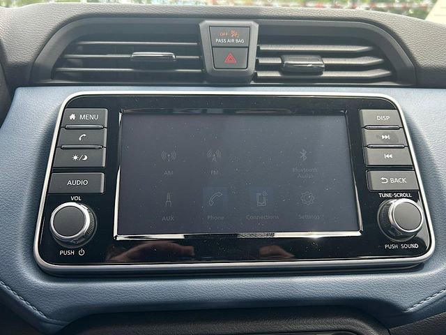 New 2025 Nissan Versa SV w/ Trunk Package FWD image 18
