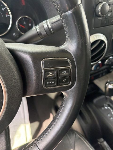 Used 2013 Jeep Wrangler Sahara AWD/4WD image 13