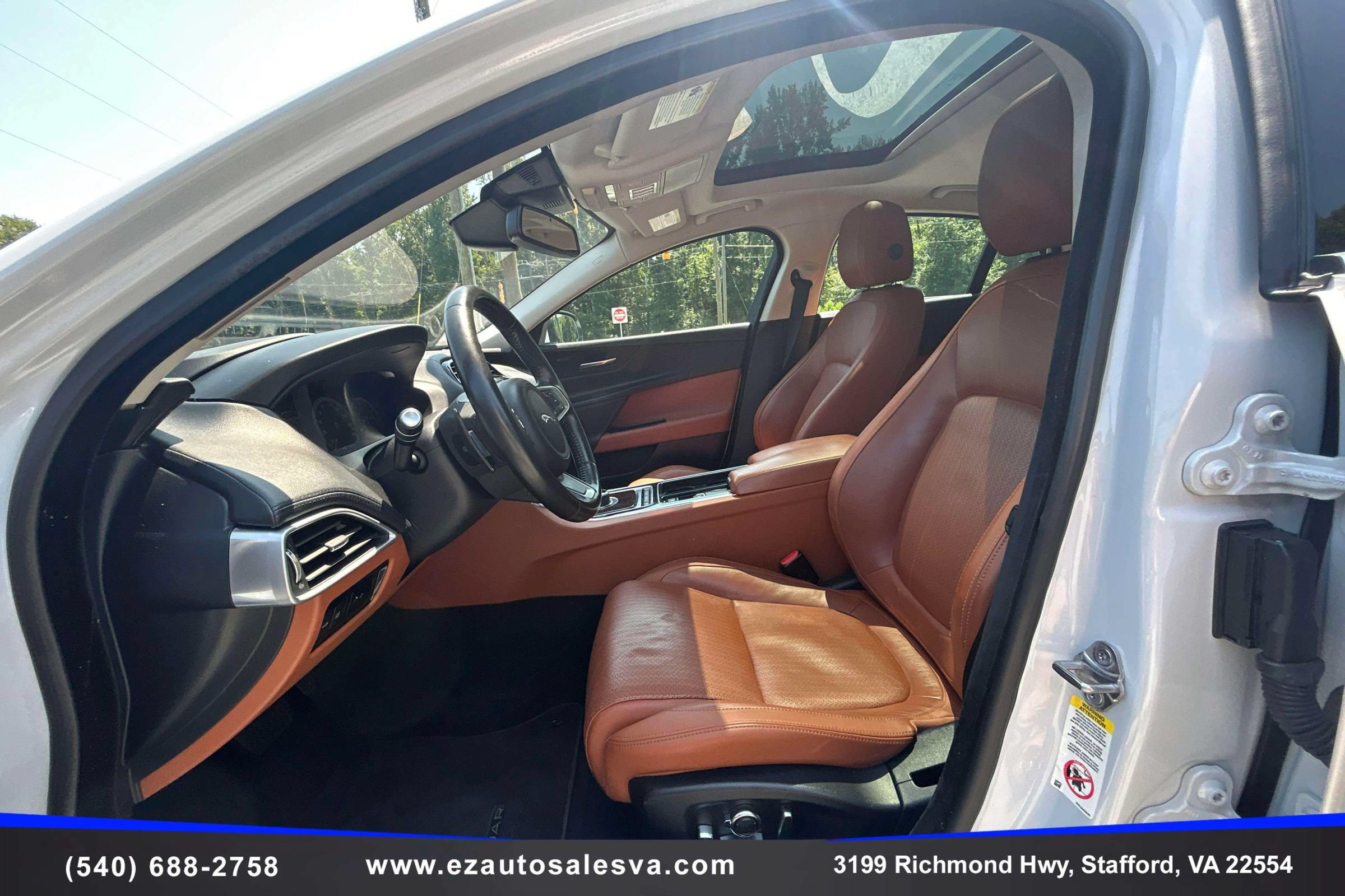 Used 2018 Jaguar XE Portfolio AWD/4WD image 13
