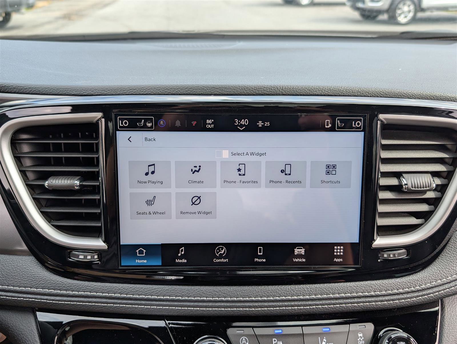 New 2026 Chrysler Pacifica Select image 23