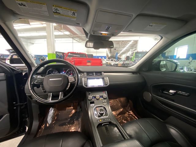 Used 2019 Land Rover Range Rover Evoque SE Premium image 23
