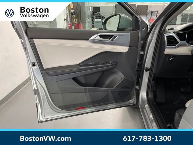New 2026 Volkswagen Taos SE AWD/4WD image 31