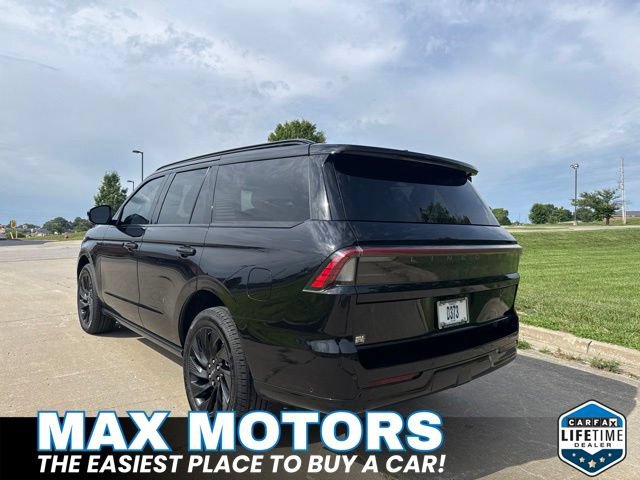 Used 2025 Lincoln Navigator Reserve w/ Jet Appearance Package AWD/4WD image 7