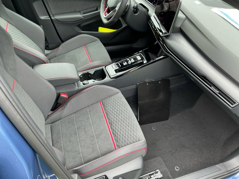 New 2025 Volkswagen GTI SE image 26