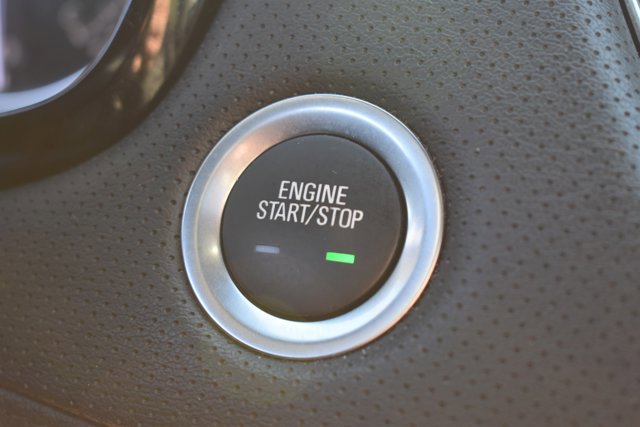 Used 2025 Cadillac XT5 Premium Luxury image 30