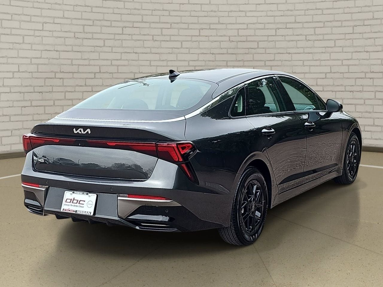 Used 2025 Kia K5 LXS FWD image 5
