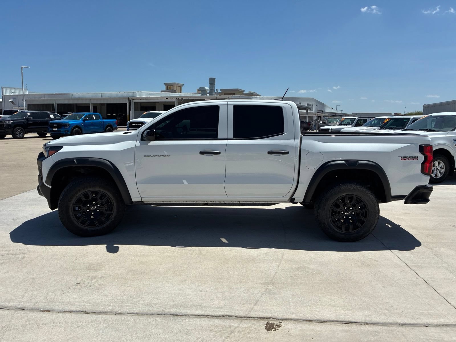 Used 2024 Chevrolet Colorado Trail Boss w/ Advanced Trailering Package AWD/4WD image 6