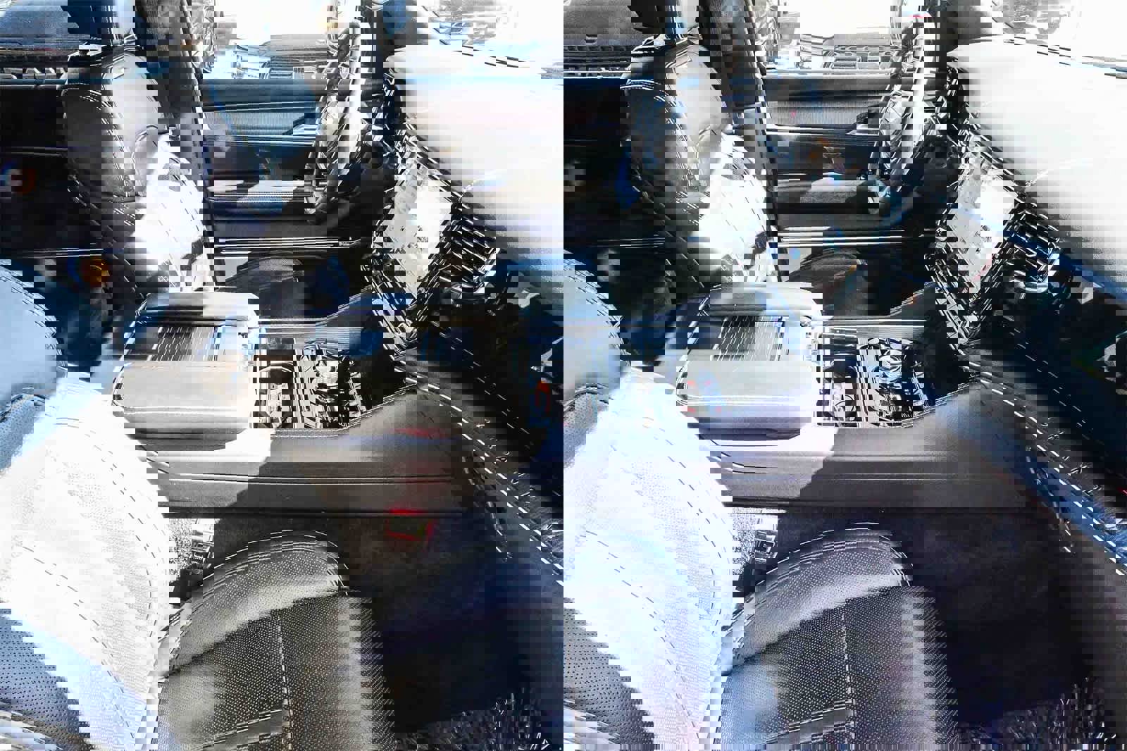 Used 2024 Jeep Grand Wagoneer L Series II w/ Quick Order Packagew 28T image 15