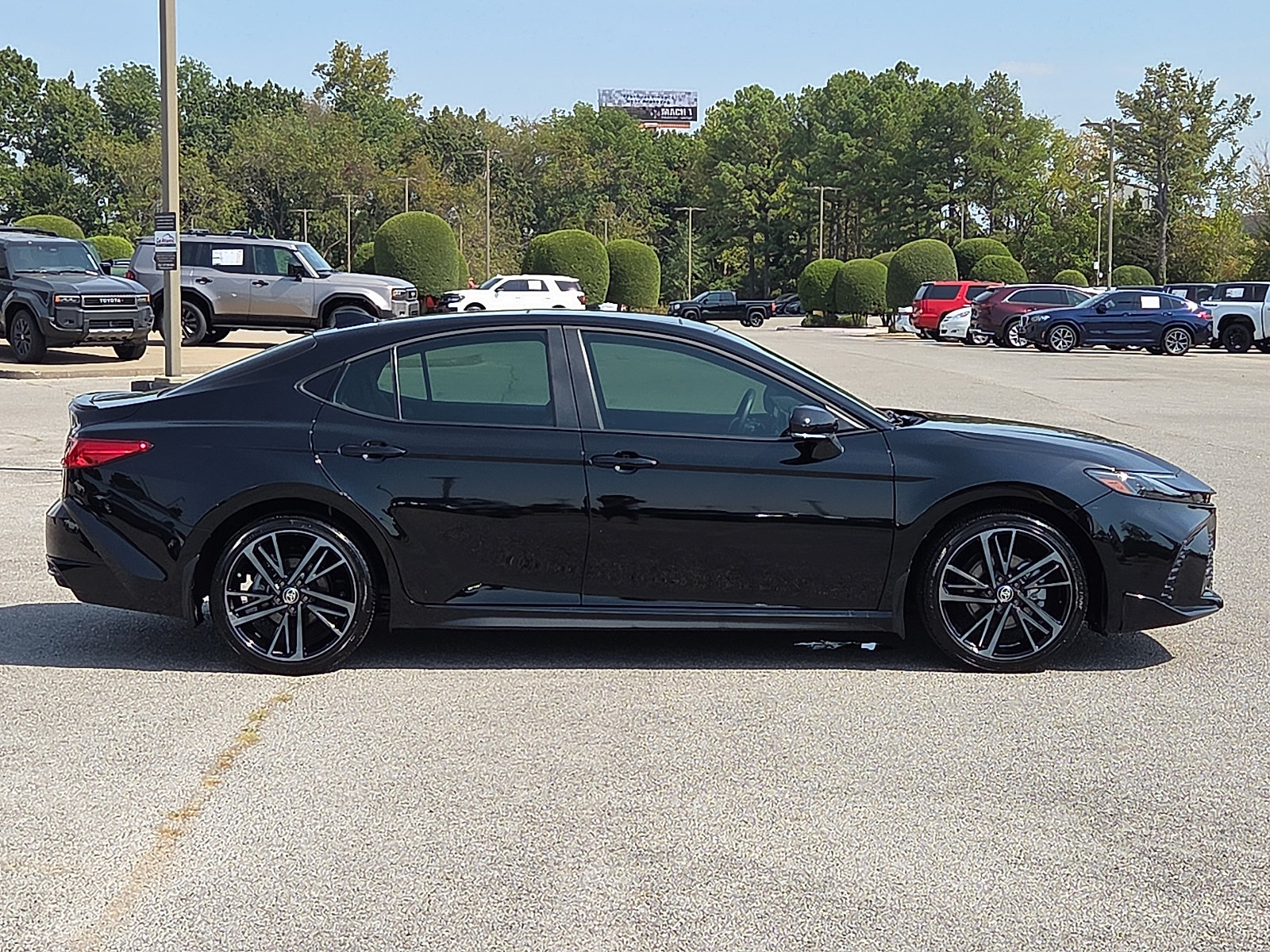 Used 2026 Toyota Camry XSE AWD/4WD image 6