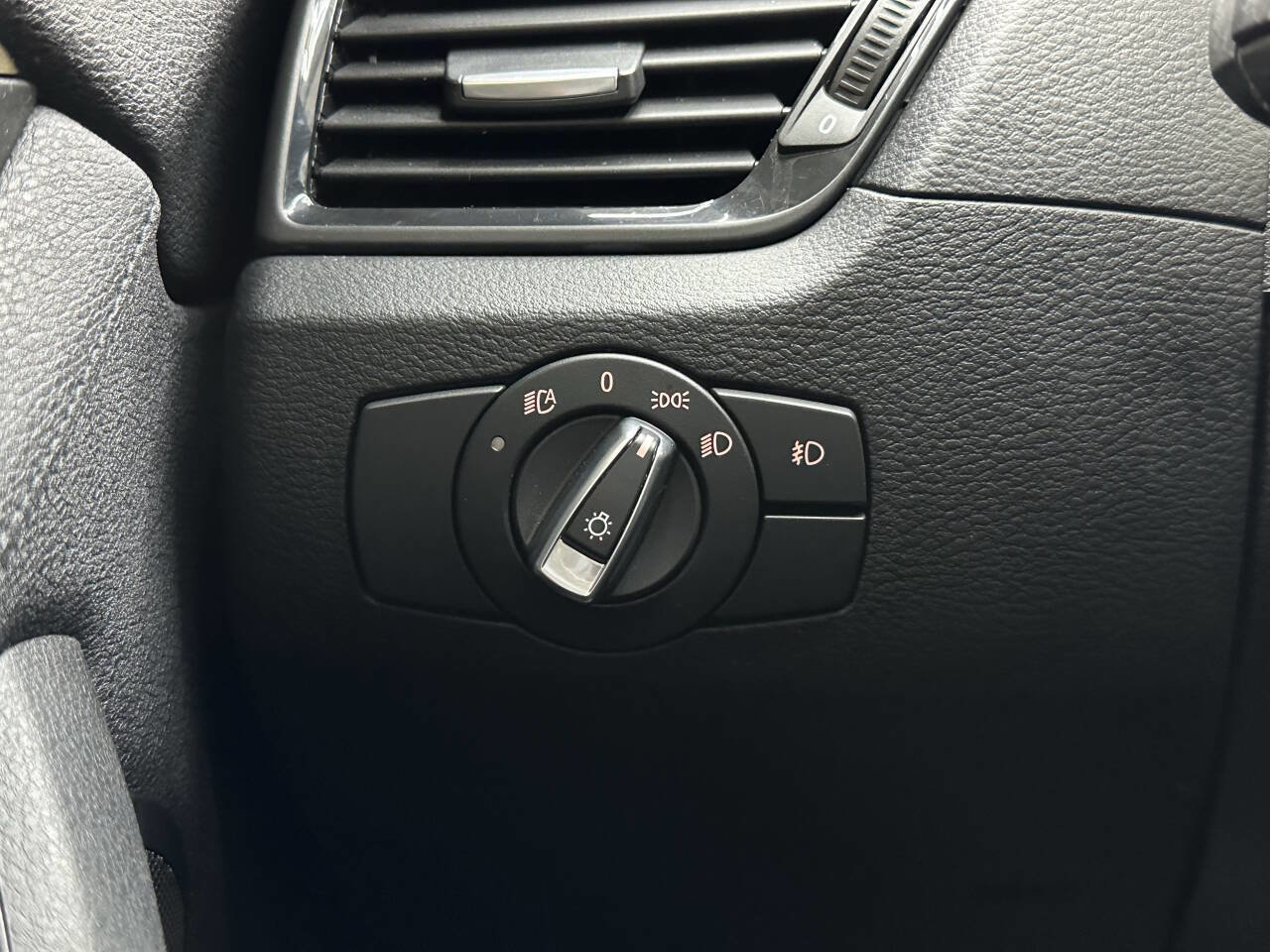 Used 2015 BMW X1 xDrive28i image 25