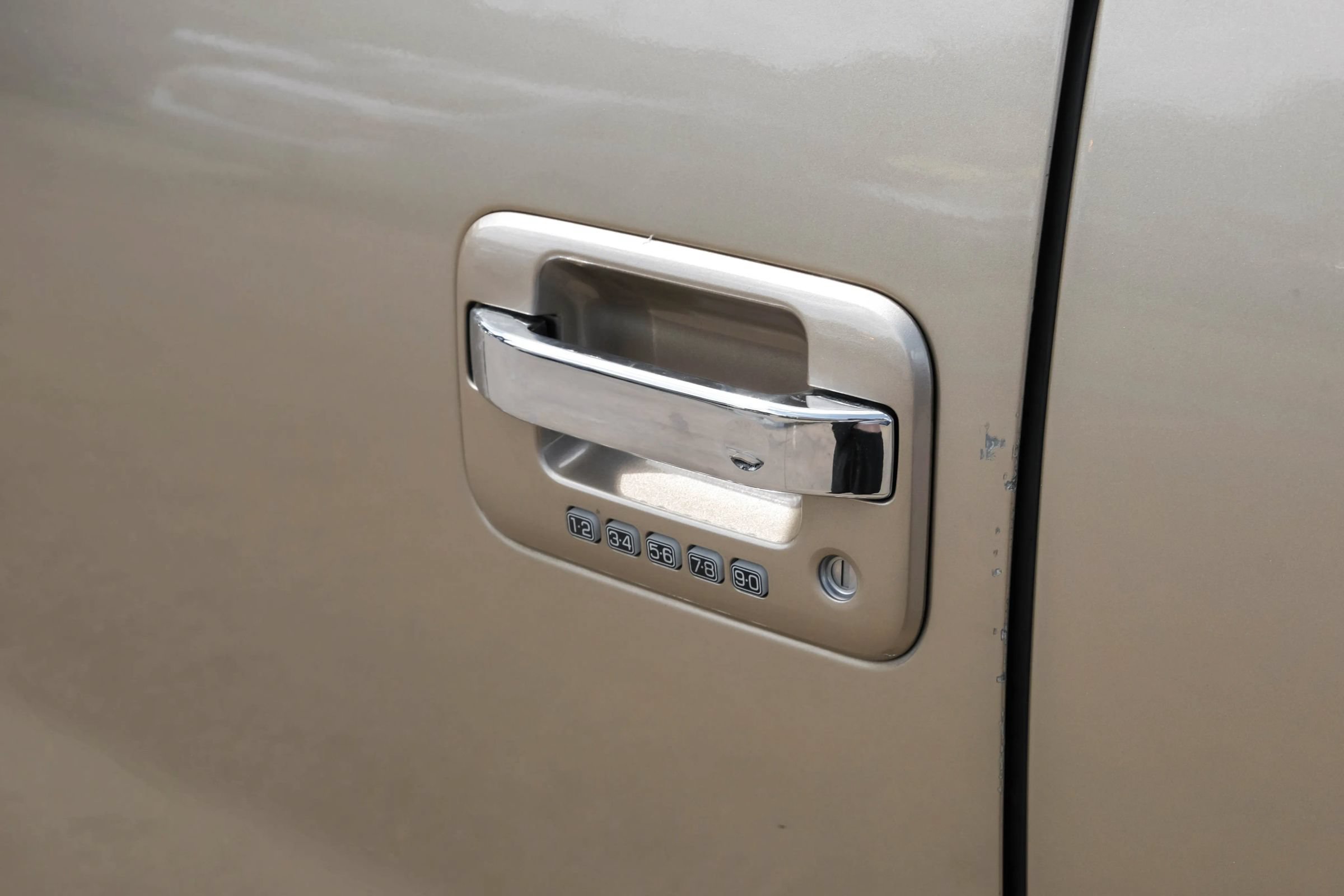 Used 2012 Ford F150 Lariat w/ Lariat Chrome Pkg AWD/4WD image 31