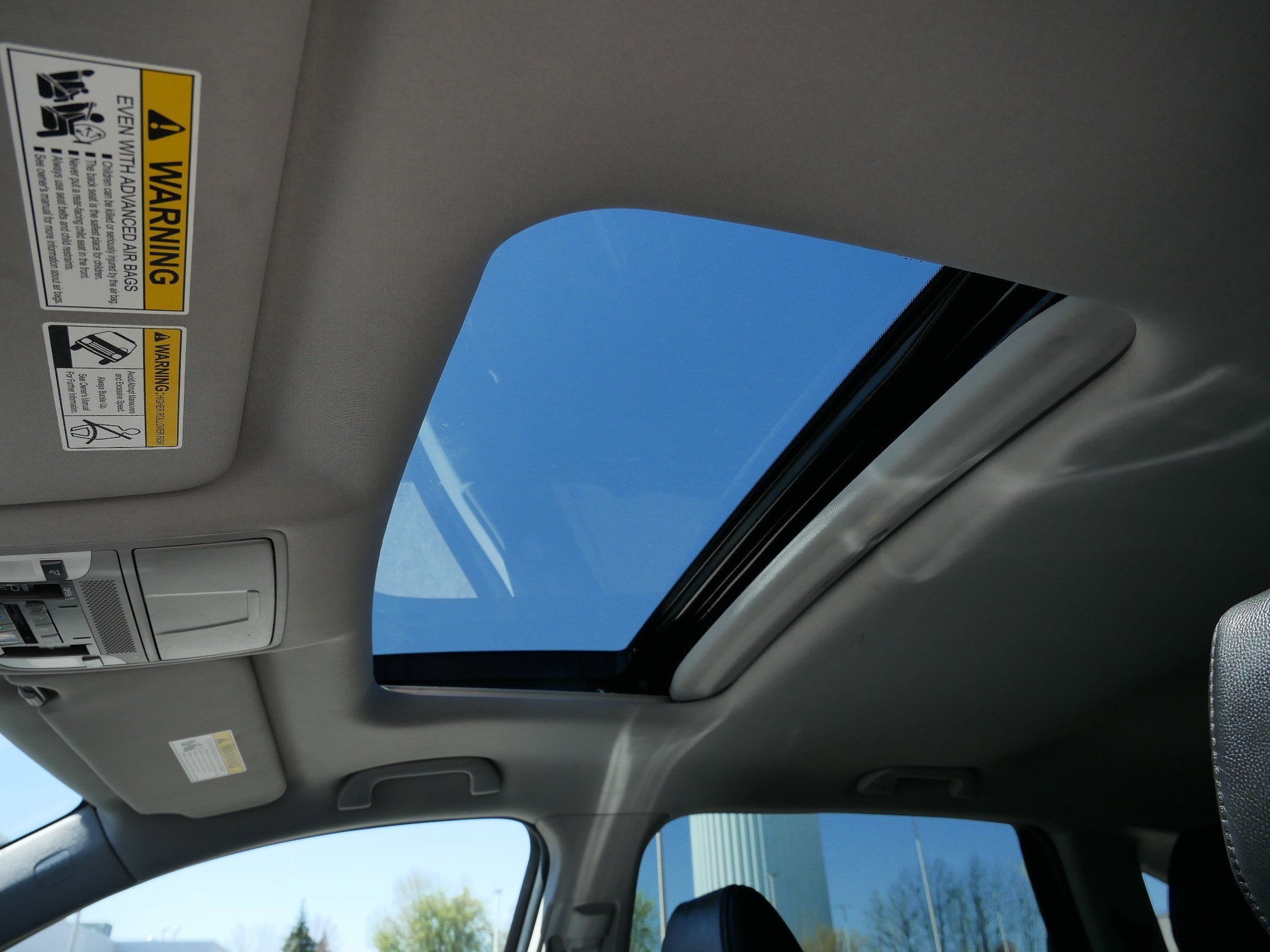 Used 2017 Acura MDX SH-AWD w/ Technology Package image 34