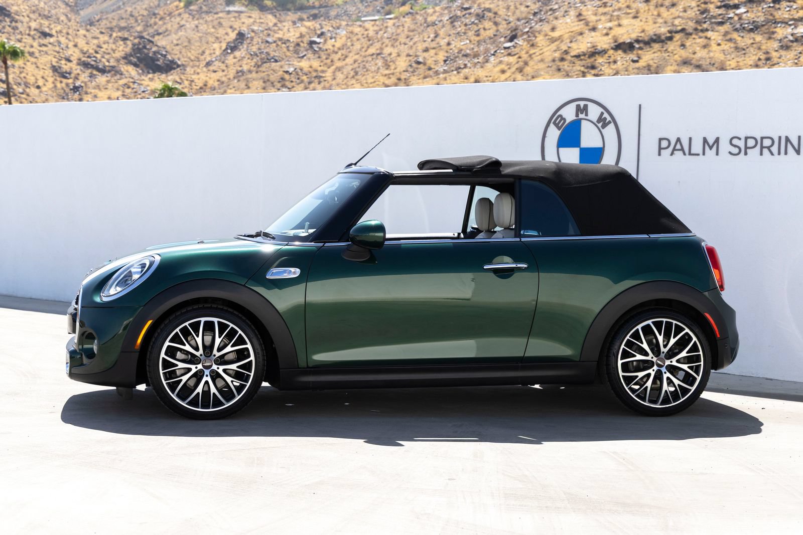 Used 2019 MINI Cooper S FWD image 3