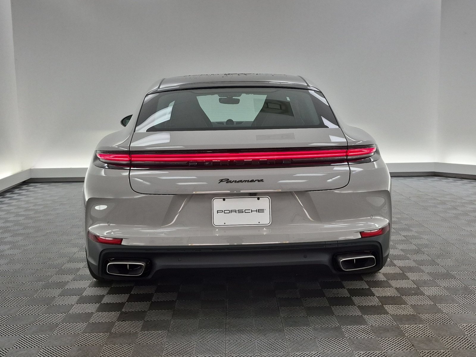 New 2026 Porsche Panamera image 9