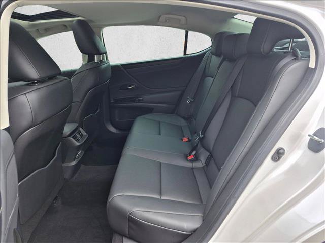 Certified 2025 Lexus ES 350 w/ Premium Package FWD image 17
