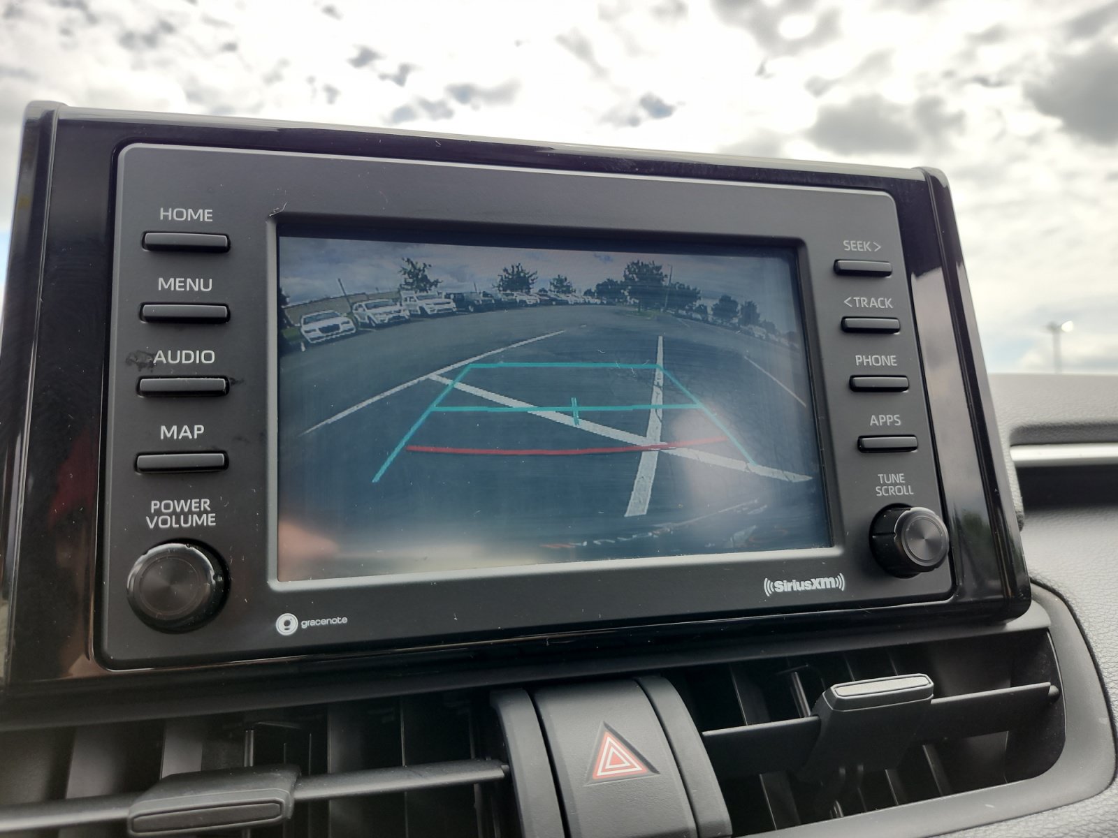 Used 2020 Toyota RAV4 LE w/ All Weather Liner Package AWD/4WD image 18