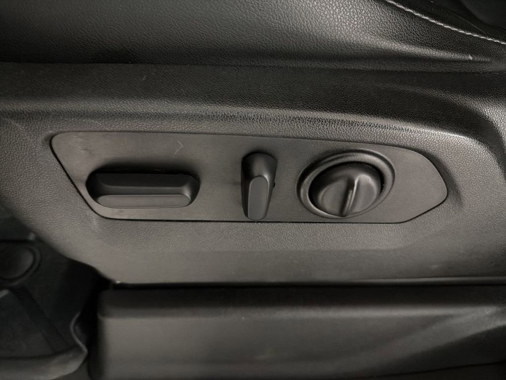 Used 2019 Chevrolet Silverado 1500 LTZ image 12