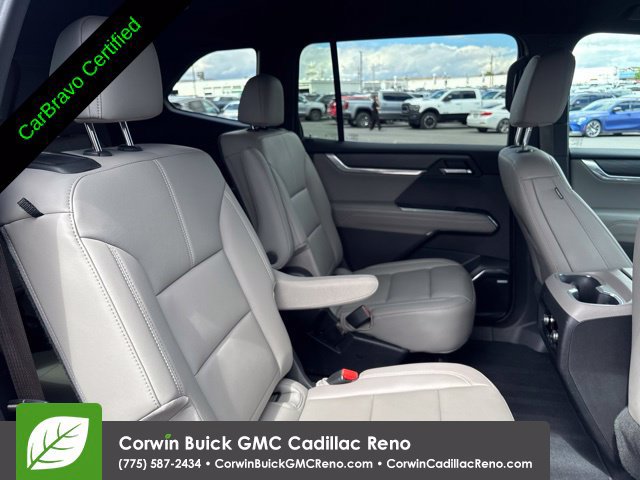 Certified 2026 GMC Acadia Elevation w/ Elevation Premium Package AWD/4WD image 32