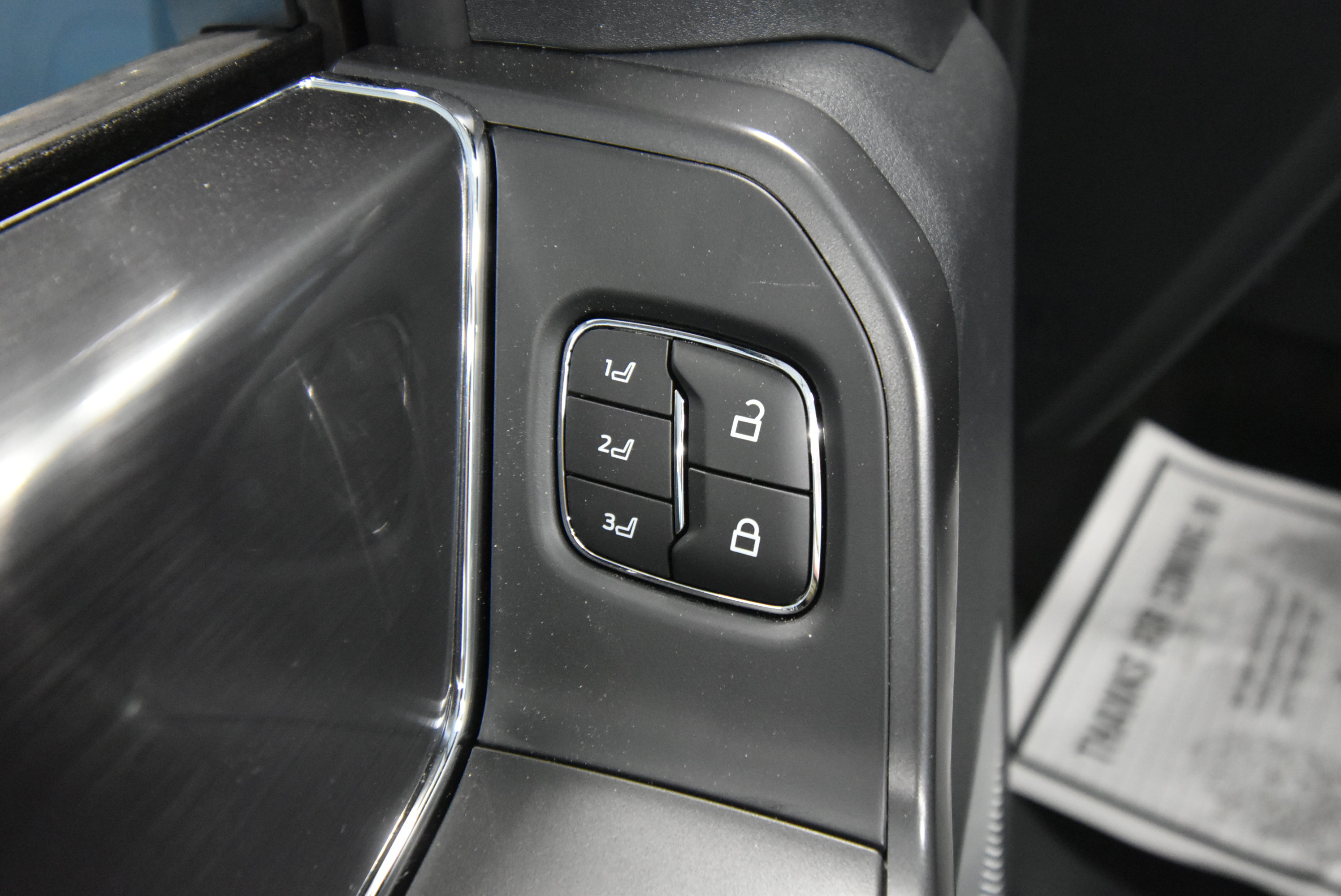 New 2025 Ford F150 Lariat w/ Equipment Group 502A High image 6