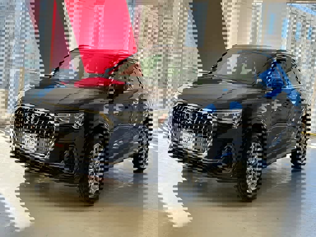 Certified 2023 Audi Q3 2.0T Premium Plus w/ Premium Plus Package image 1