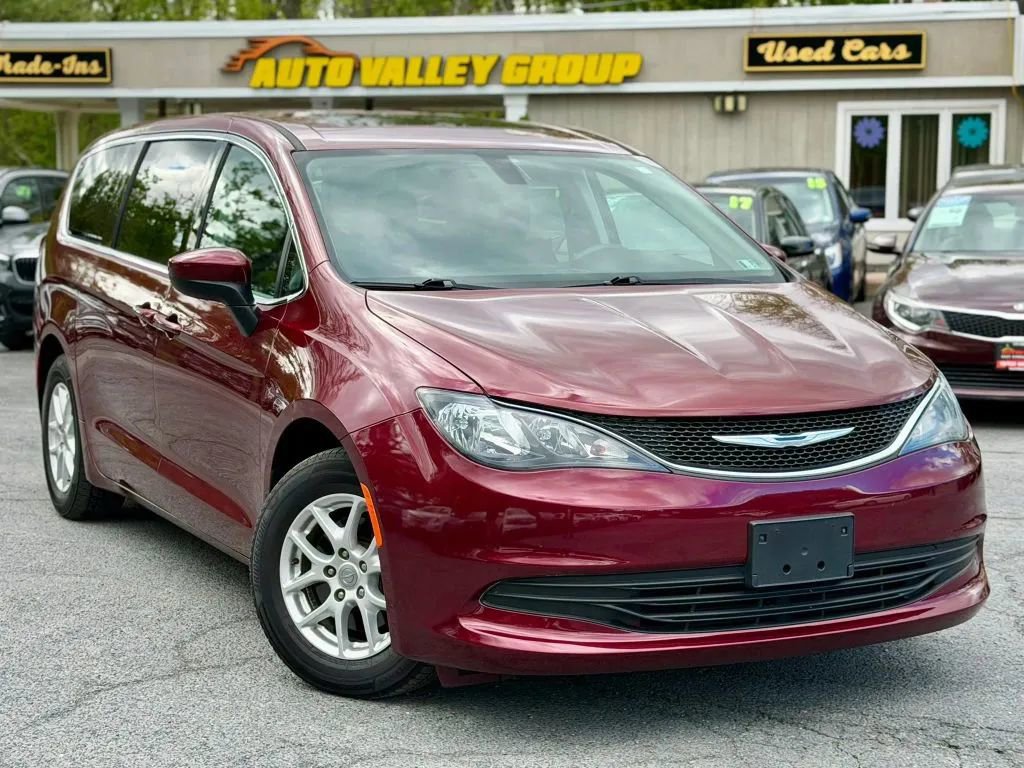 Used 2017 Chrysler Pacifica Touring