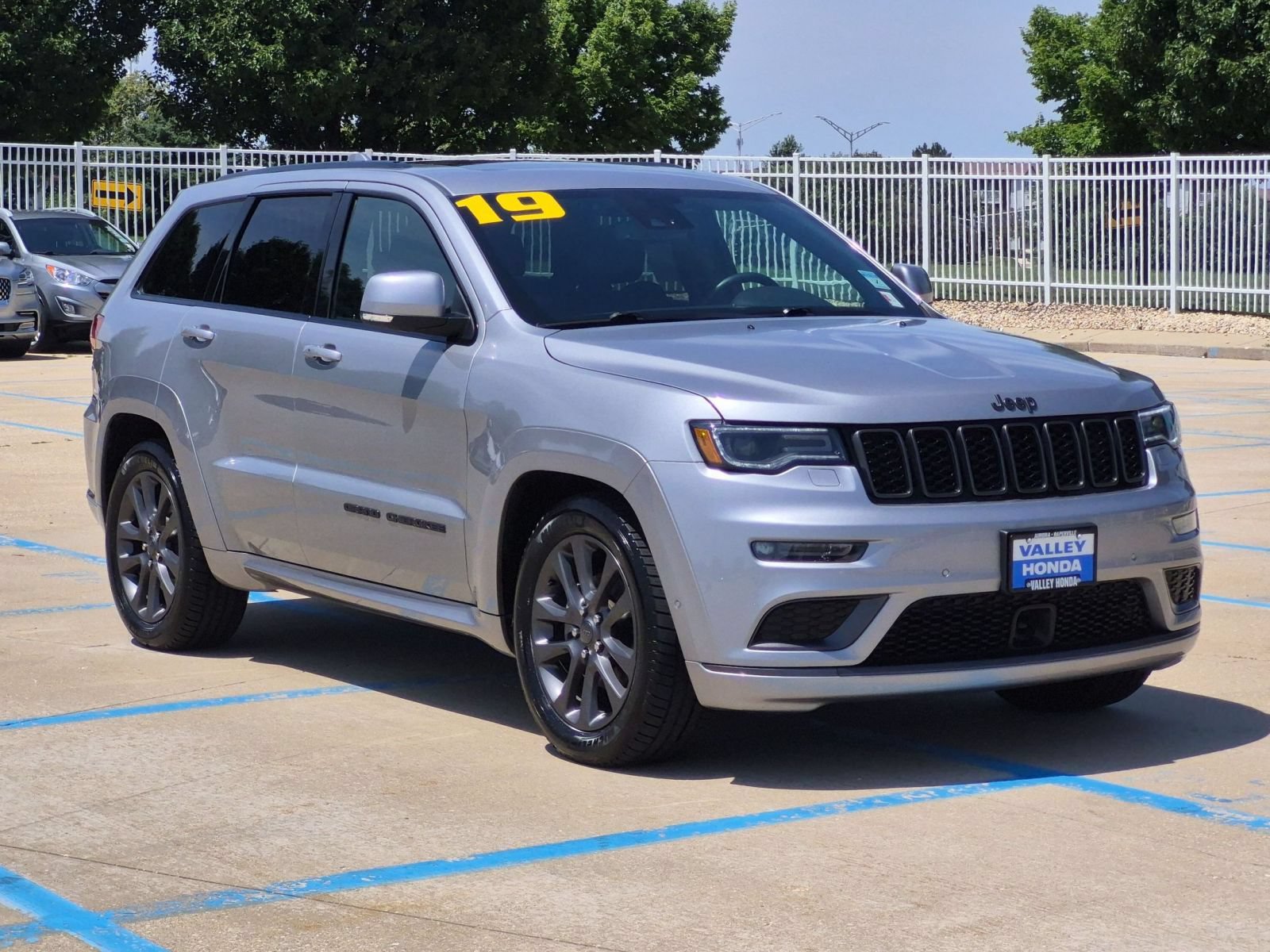 Used 2019 Jeep Grand Cherokee High Altitude AWD/4WD image 4