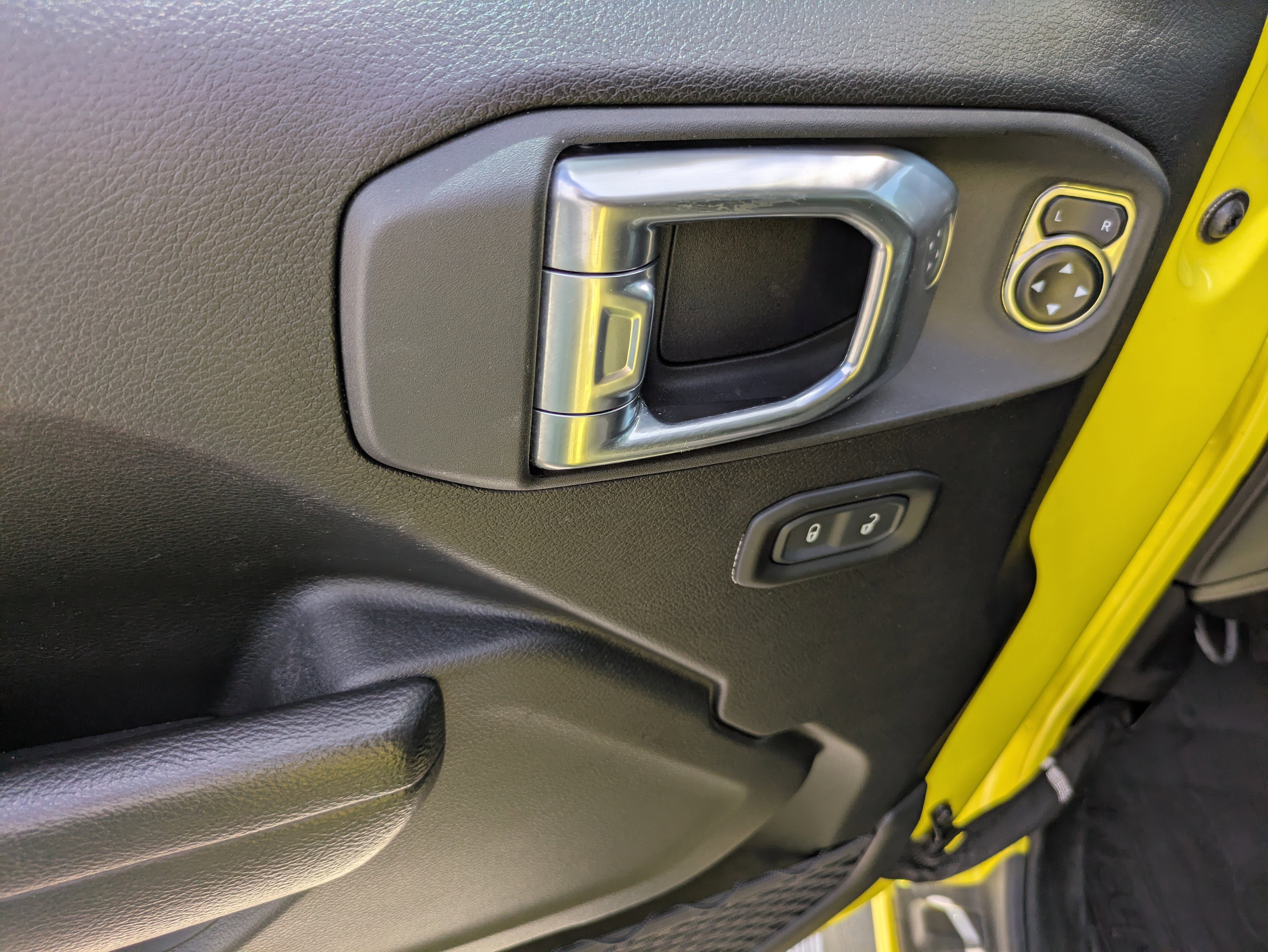 Used 2023 Jeep Gladiator Willys image 10