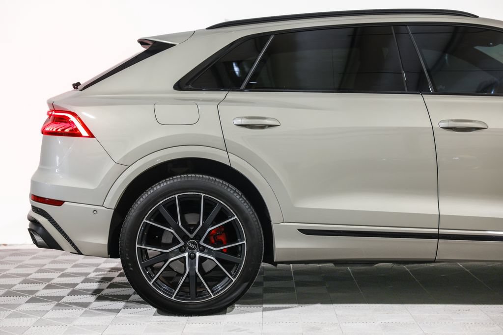Used 2021 Audi SQ8 Prestige AWD/4WD image 2
