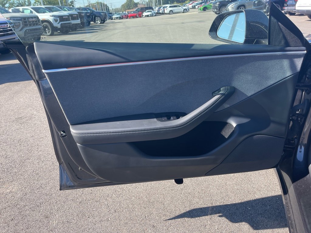 Used 2025 Tesla Model 3 Long Range image 24