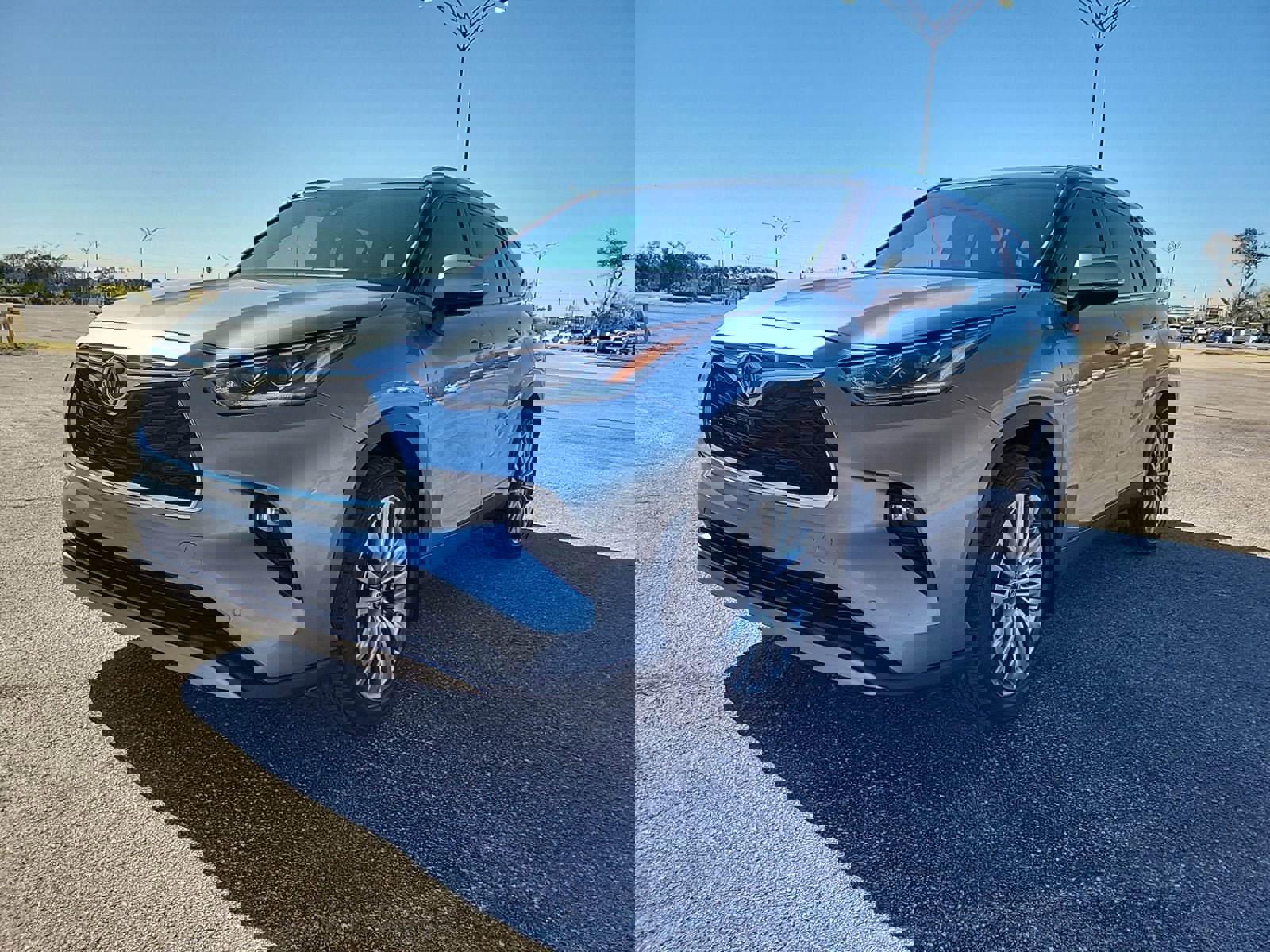 Used 2023 Toyota Highlander Platinum video 2