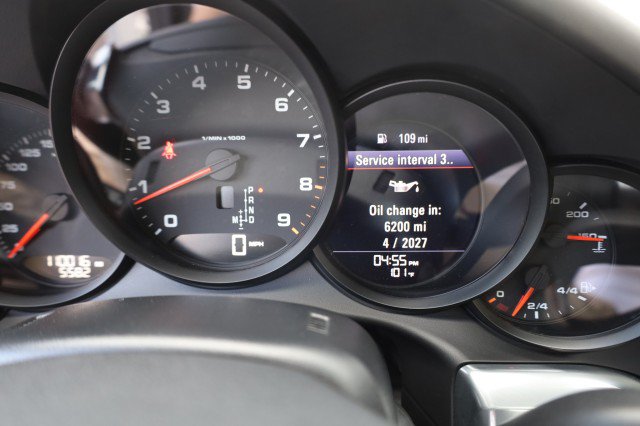 Used 2013 Porsche 911 Carrera 4 AWD/4WD image 31