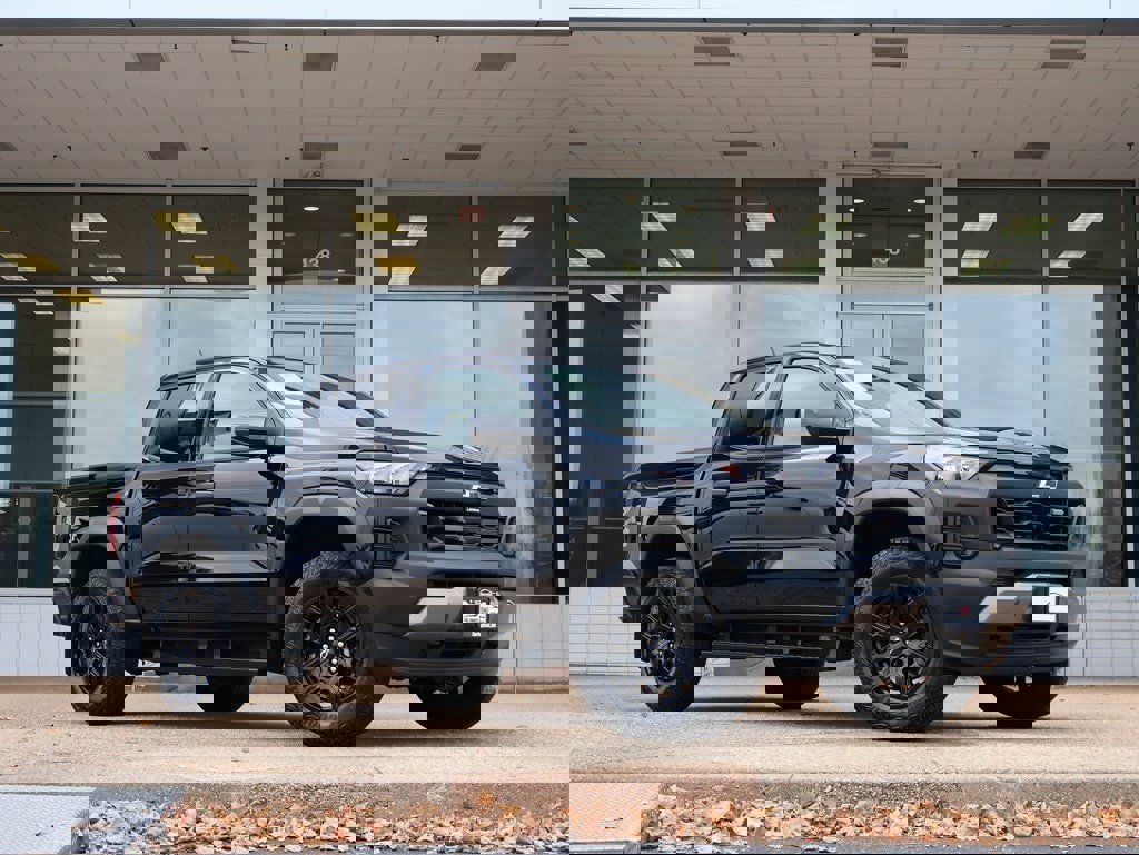 Used 2024 Chevrolet Colorado Trail Boss w/ Technology Package