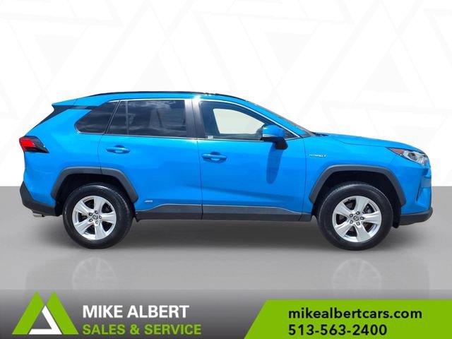 Used 2021 Toyota RAV4 XLE AWD/4WD image 8