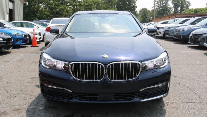 Used 2016 BMW 740i RWD image 2