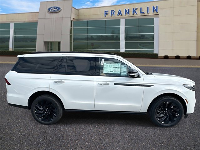 New 2025 Lincoln Navigator Reserve w/ Jet Appearance Package image 8