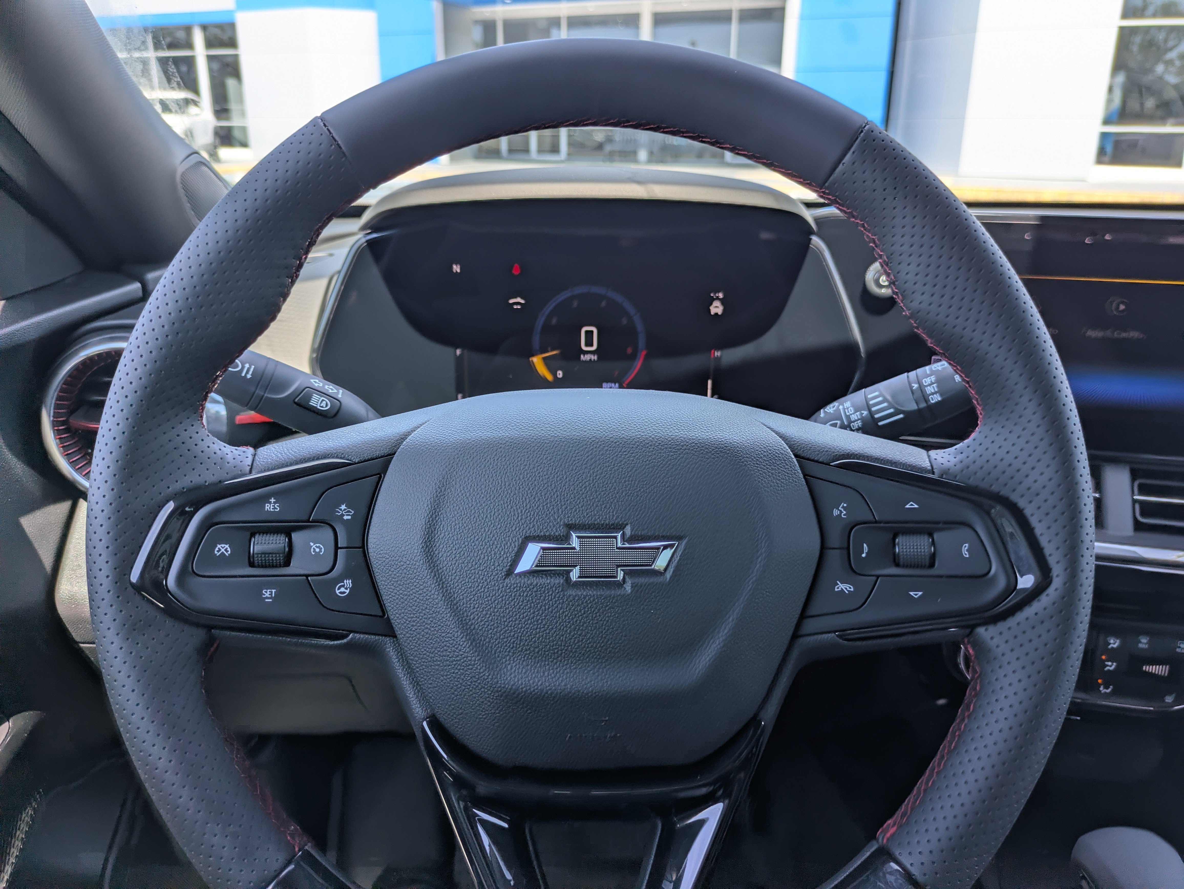 New 2026 Chevrolet Trax RS w/ Sunroof Package image 20