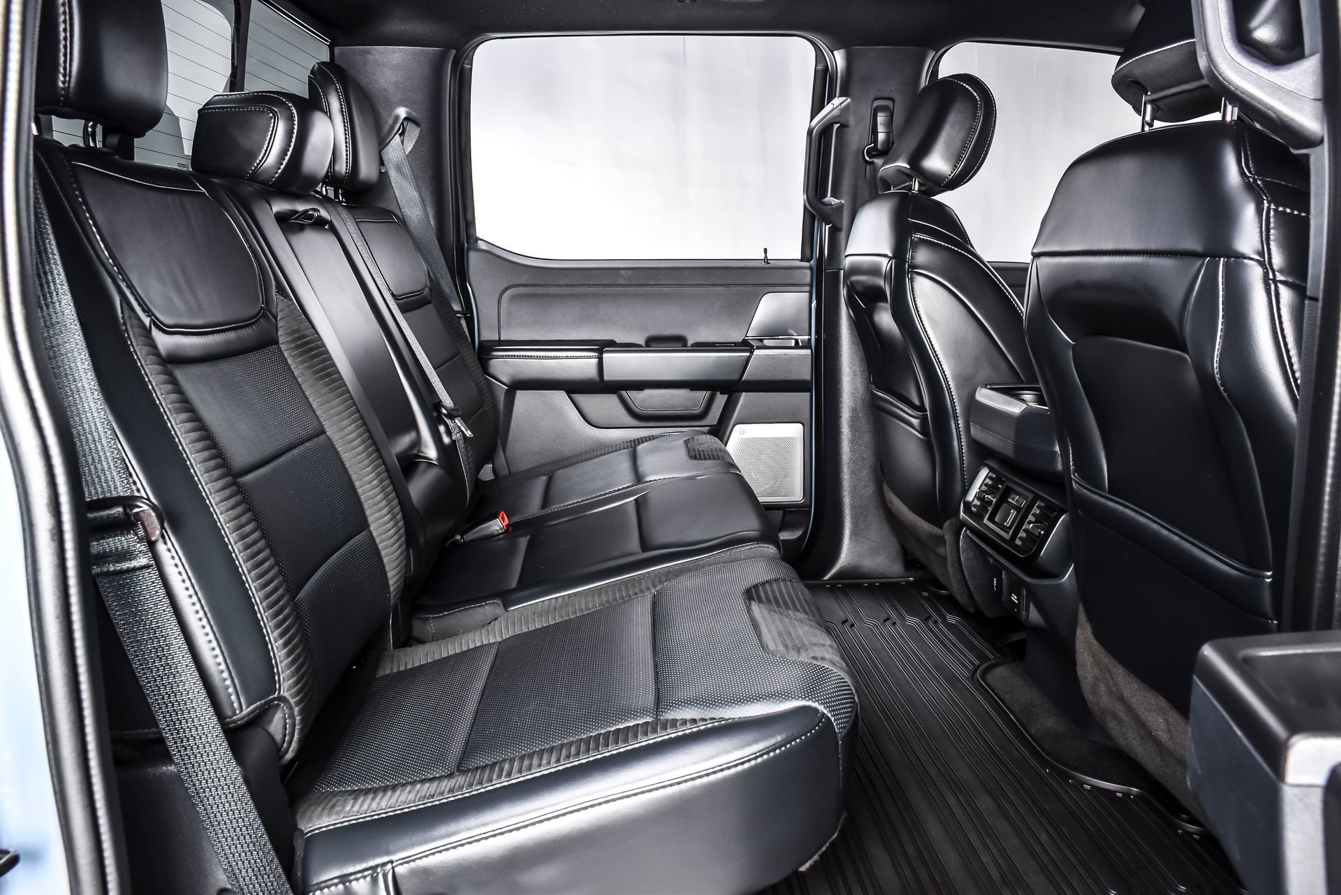Used 2023 Ford F150 Raptor AWD/4WD image 17