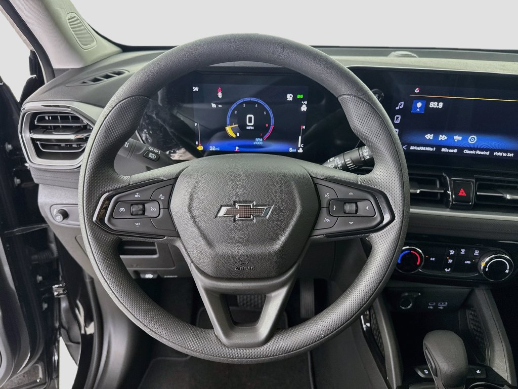 New 2026 Chevrolet TrailBlazer LT w/ Midnight Edition FWD image 13