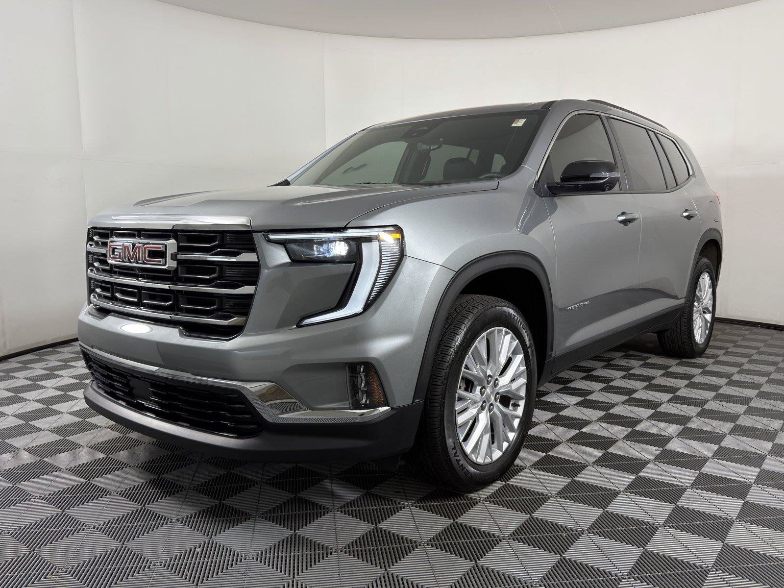 New 2026 GMC Acadia Elevation w/ Elevation Premium Package FWD image 3