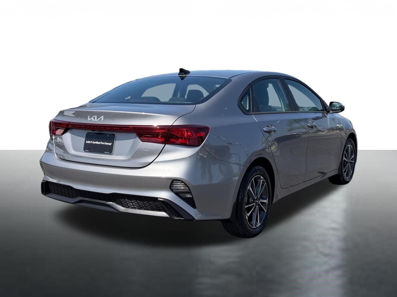 Certified 2024 Kia Forte LXS w/ LXS Technology Package FWD image 8