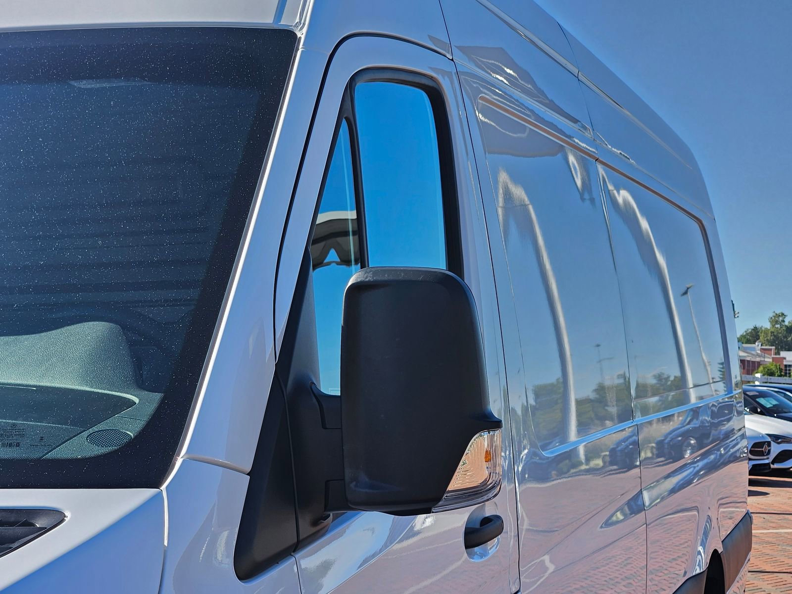 Used 2024 Mercedes-Benz Sprinter 3500 image 9