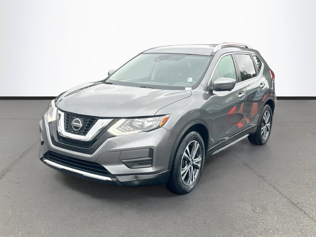 Used 2019 Nissan Rogue SV w/ Premium Package FWD image 3