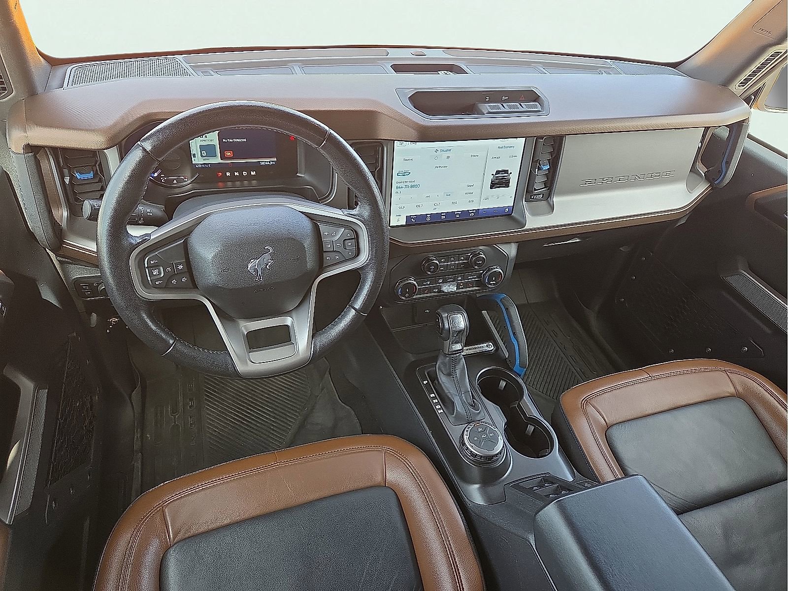 Used 2022 Ford Bronco Outer Banks AWD/4WD image 11